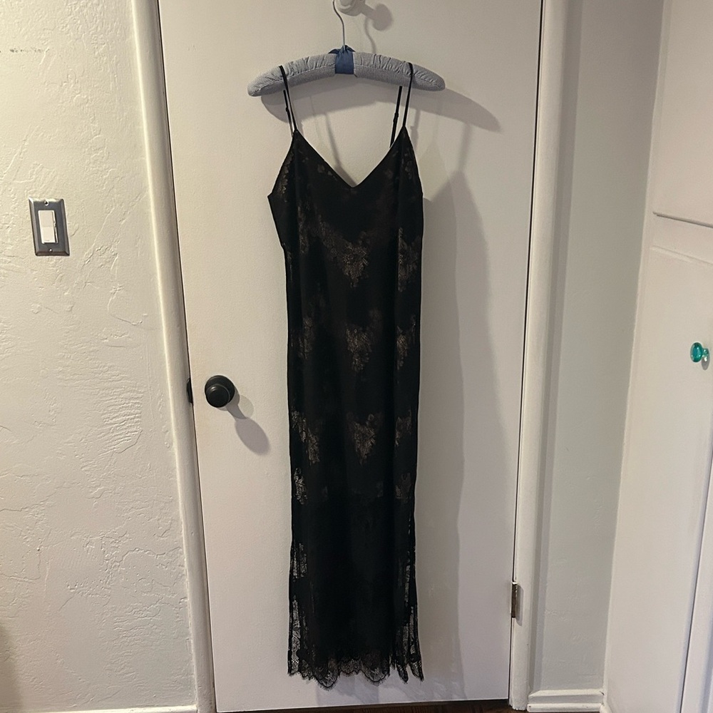 NWT Gold Hawk long black lace dress, size medium